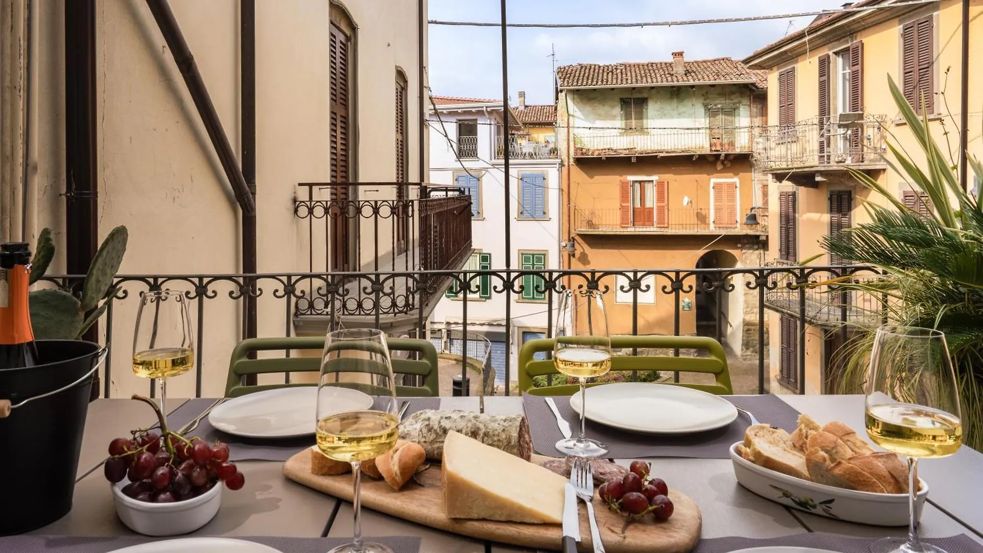 La Casa Sulla Terrazza contacts