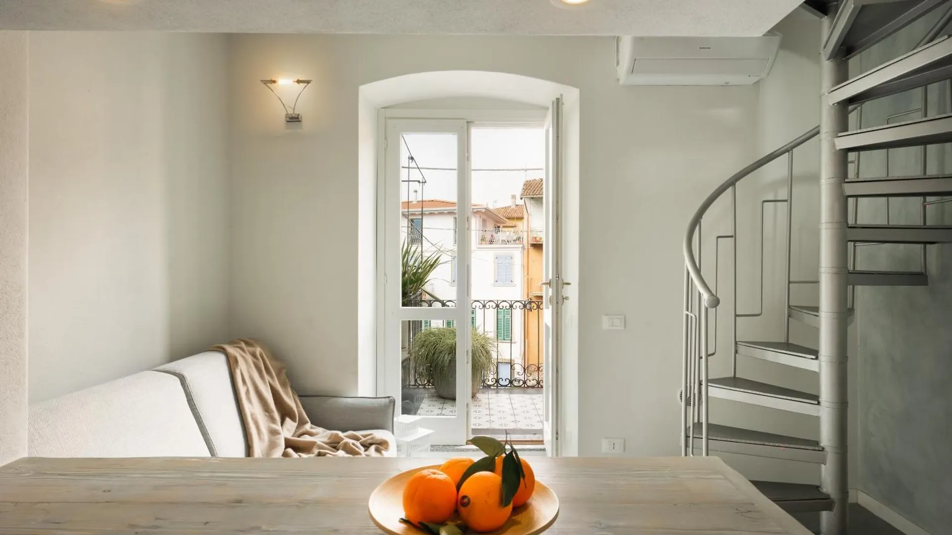 La Casa Sulla Terrazza Apartment Sarnico Italy